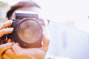 子どもをスマホで撮影する際のカメラ位置の工夫は？