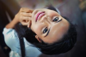 スマホで子どもが見上げる瞬間を美しく撮る方法は？