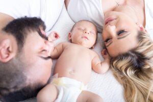 子どもと一緒に家族写真を撮るためのコツは？