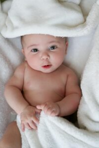 赤ちゃんの写真を自然光で室内撮影する方法は？