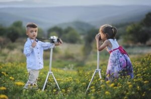 子どもが公園で遊びながら撮影する自然な表情の写真はどうすれば良い？