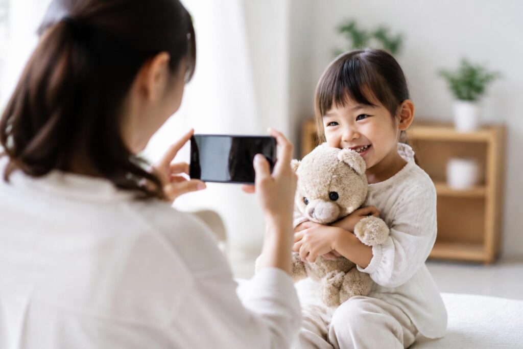 一眼レフとミラーレスの比較、子供に最適なカメラはどれ？